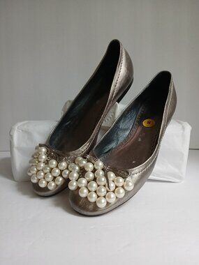 Cochni Italy Gunmetal Leather Ballet Flats with Pearl & Bow Accent  Sz 8